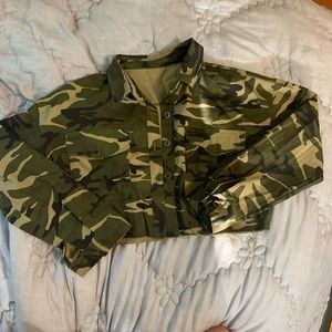 Cropped military jacket